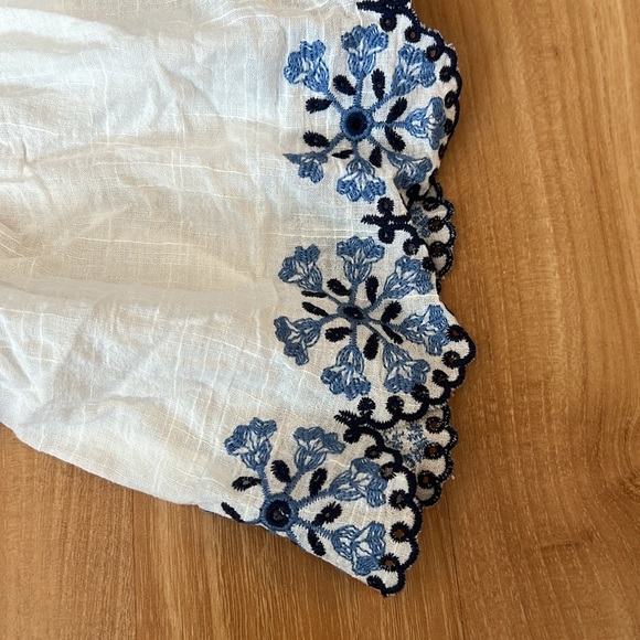 Max Studio Embroidered Blouse - Picture 7 of 15